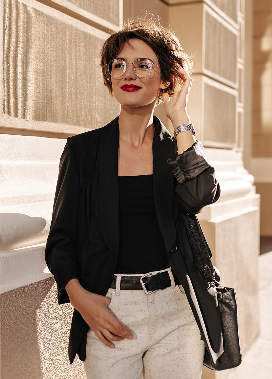 Optiswiss  - Brillengläser - BIOMETRICS - Brillenfassungen - Augenoptiker - Optiker - Optiker Schweiz - Brillen - Gleitsichtbrillen - Herrenbrillen - Damenbrillen - Kinderbrillen - Lesebrillen - Blaufilter-Brillen - Lunettes - Montures de lunettes - Opticiens - Opticiens Suisse - Verres progressifs - Lunettes hommes - Lunettes femmes - Lunettes enfants - Lunettes de lecture - Verres à filtre bleu - Occhiali - Montature per occhiali - Ottici - Ottici Svizzera - Occhiali - Occhiali varifocali - Occhiali da uomo - Occhiali da donna - Occhiali per bambini - Occhiali da lettura - Occhiali con filtro blu - Glasses - Glasses frames - Opticians - Opticians Switzerland - Varifocal glasses - Men's glasses - Women's glasses - Children's glasses - Reading glasses - blue filter glasses