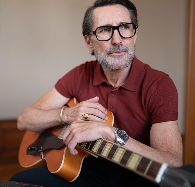 Optiswiss  - Brillengläser - BIOMETRICS - Brillenfassungen - Augenoptiker - Optiker - Optiker Schweiz - Brillen - Gleitsichtbrillen - Herrenbrillen - Damenbrillen - Kinderbrillen - Lesebrillen - Blaufilter-Brillen - Lunettes - Montures de lunettes - Opticiens - Opticiens Suisse - Verres progressifs - Lunettes hommes - Lunettes femmes - Lunettes enfants - Lunettes de lecture - Verres à filtre bleu - Occhiali - Montature per occhiali - Ottici - Ottici Svizzera - Occhiali - Occhiali varifocali - Occhiali da uomo - Occhiali da donna - Occhiali per bambini - Occhiali da lettura - Occhiali con filtro blu - Glasses - Glasses frames - Opticians - Opticians Switzerland - Varifocal glasses - Men's glasses - Women's glasses - Children's glasses - Reading glasses - blue filter glasses